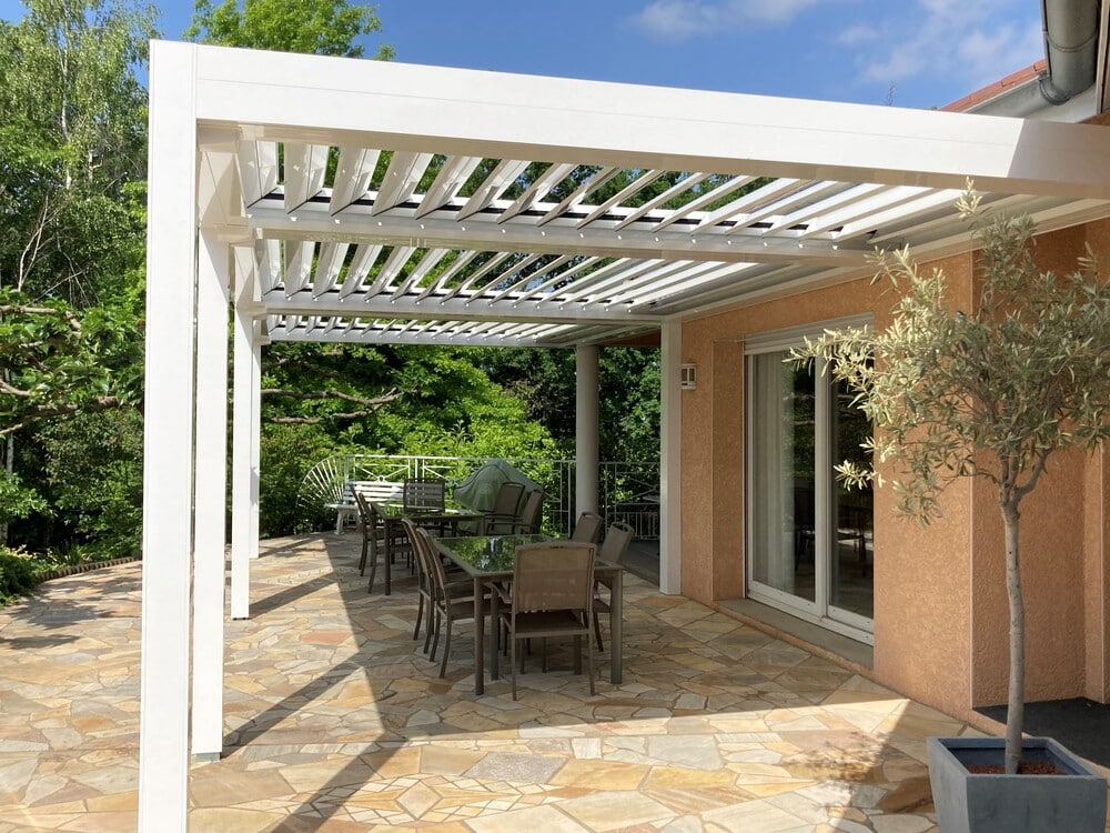 pergola bioclimatique blanche la rochelle